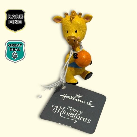 Hallmark Merry Miniatures Basketball Player Giraffe 2016 NEW with Tags! RARE! - Picture 1 of 4